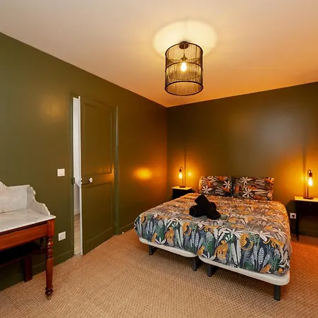 La - 600m De La Mesnil Val فيلة كرييل-سور-مير